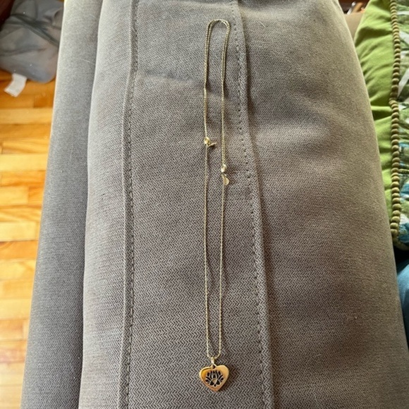 Alex and Ani Lotus Peace Petals Heart Goldtone Adjustable Slide Necklace - Picture 7 of 16